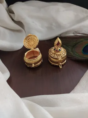 Antique Sindhoor Box (Kumkum Box)