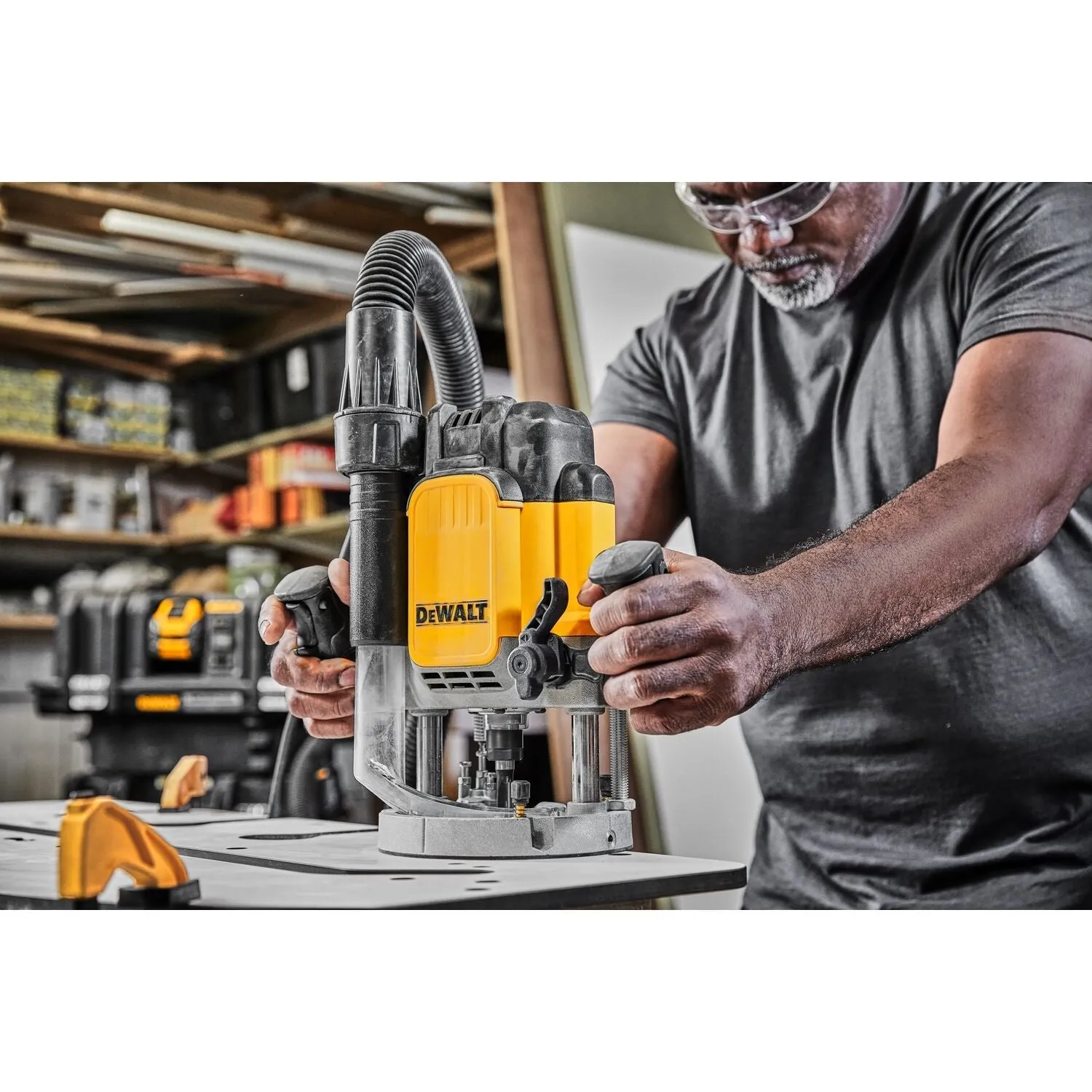 DeWalt DWE625  -  15 Amp Corded 1/2 in. Plunge Router