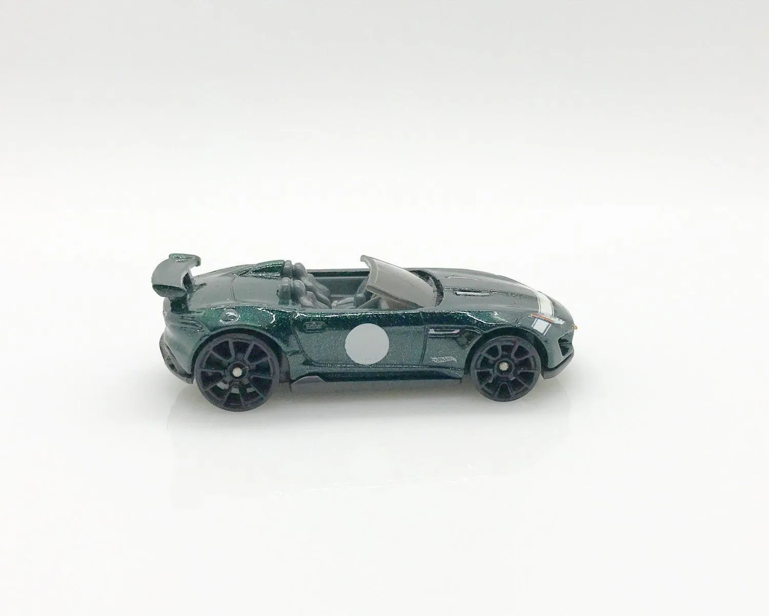 Hot Wheels Green '15 Jaguar F Type Project Type 7 (2019)