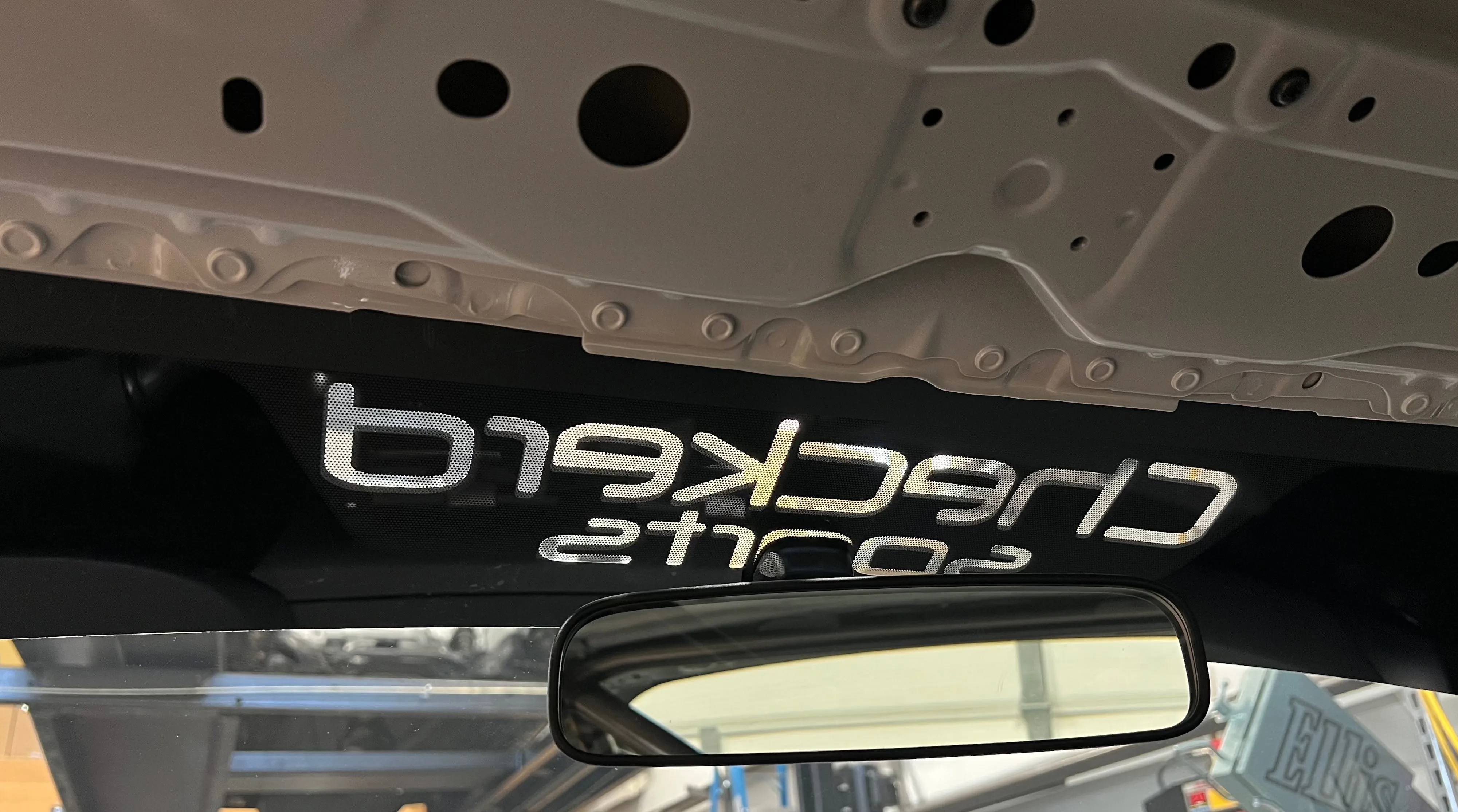 Windshield Banner v2